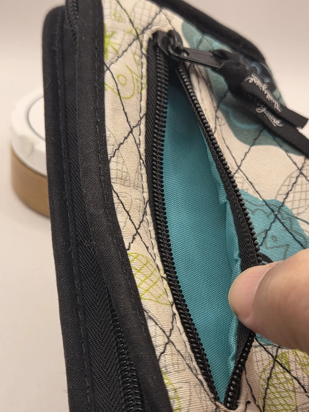 Thirty-One Gifts quilted zip-around wallet